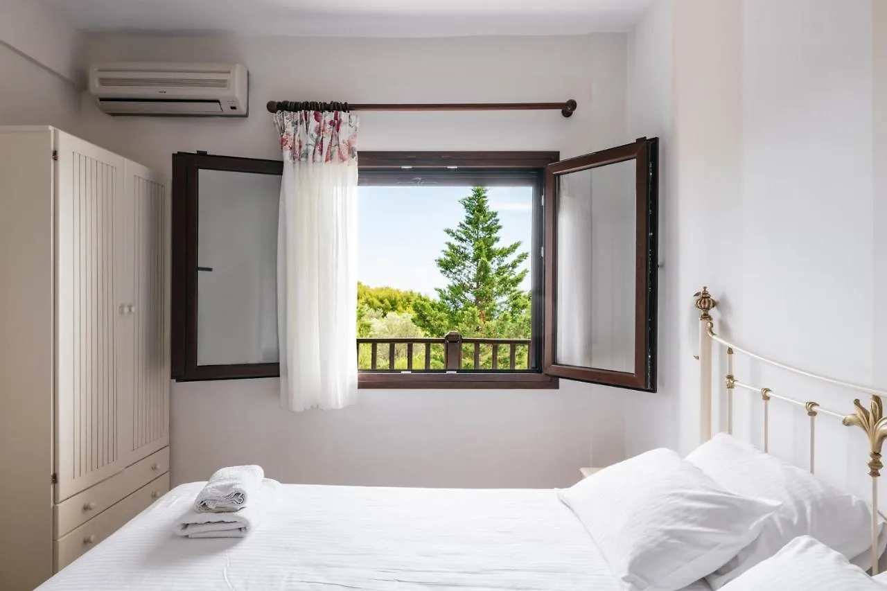 Guest house Theoxenia Apartments Ormos Panagias Greece