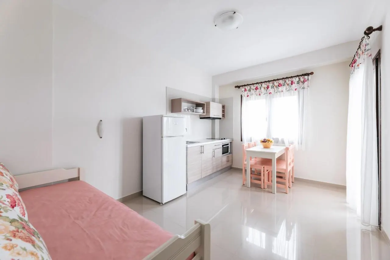 Guest house Theoxenia Apartments Ormos Panagias