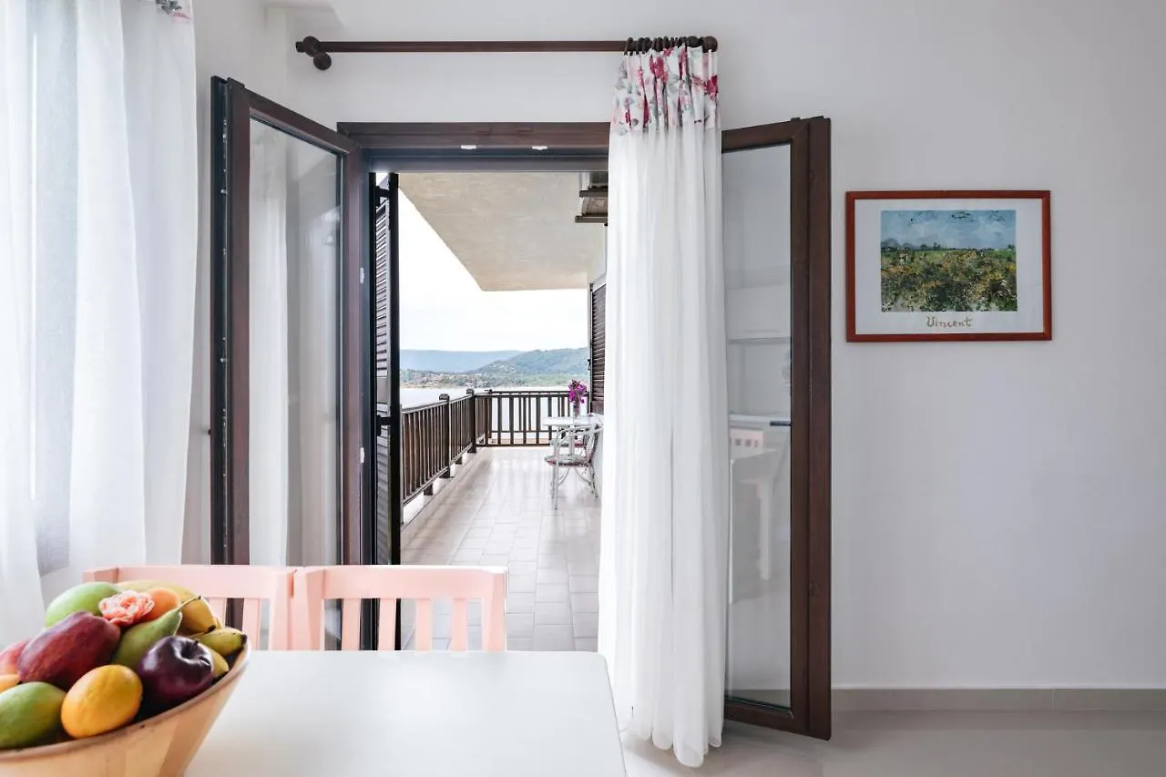 Theoxenia Apartments Ormos Panagias Guest house