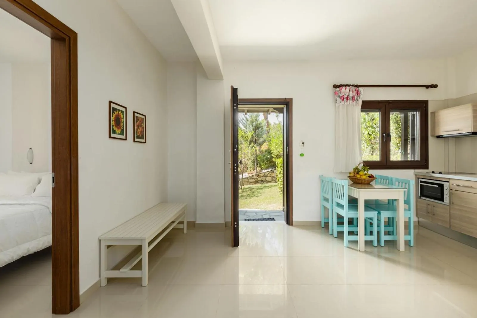 Theoxenia Apartments Ormos Panagias Greece